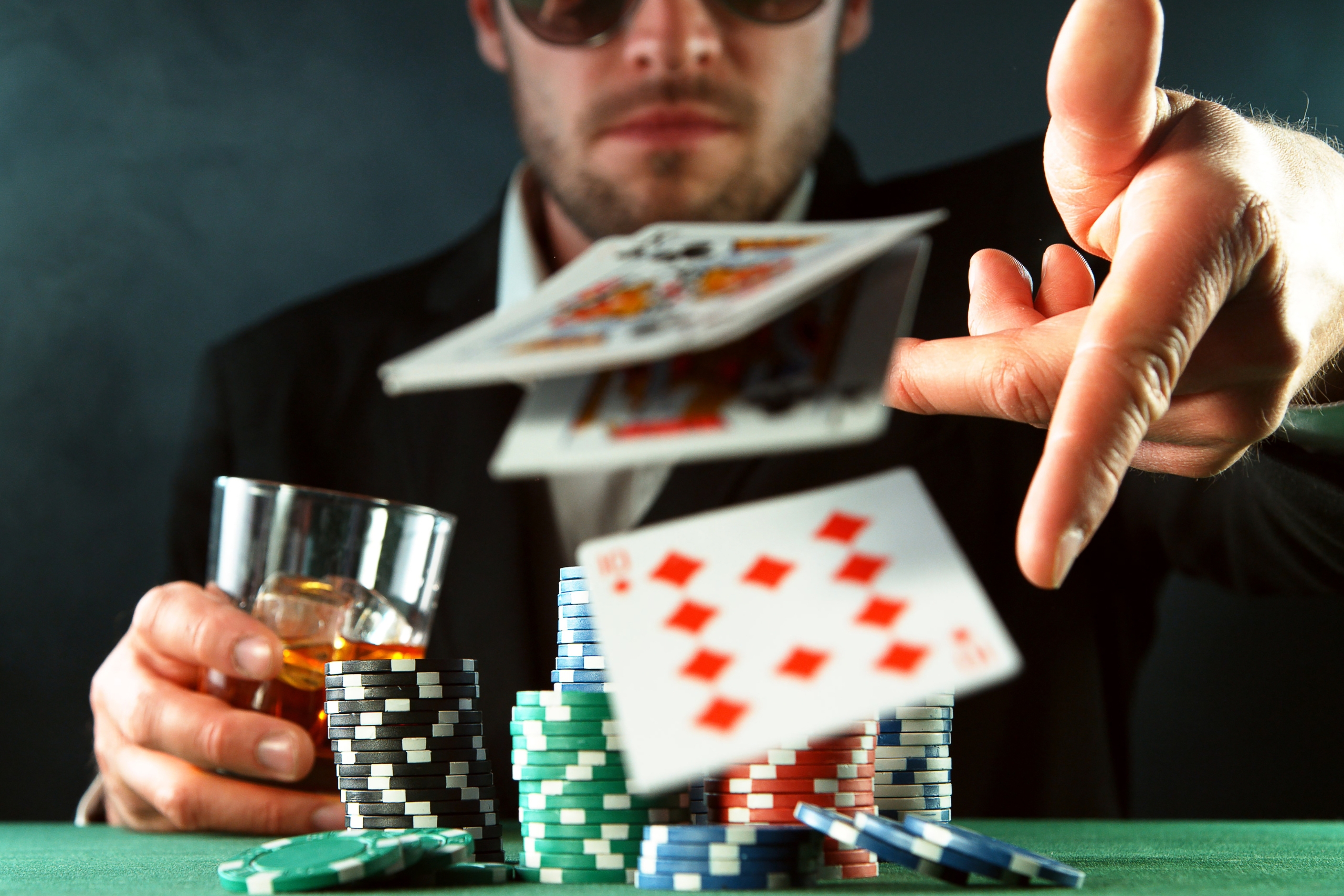 온라인 도박을 너무 많이 하면 어떻게 되나요?