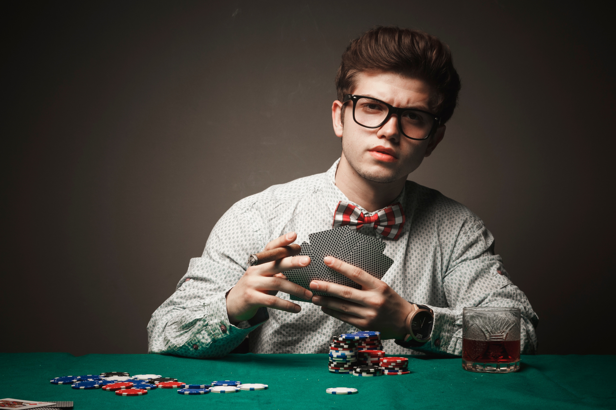 평균적인 도박꾼은 일년에 얼마를 쓰나요?