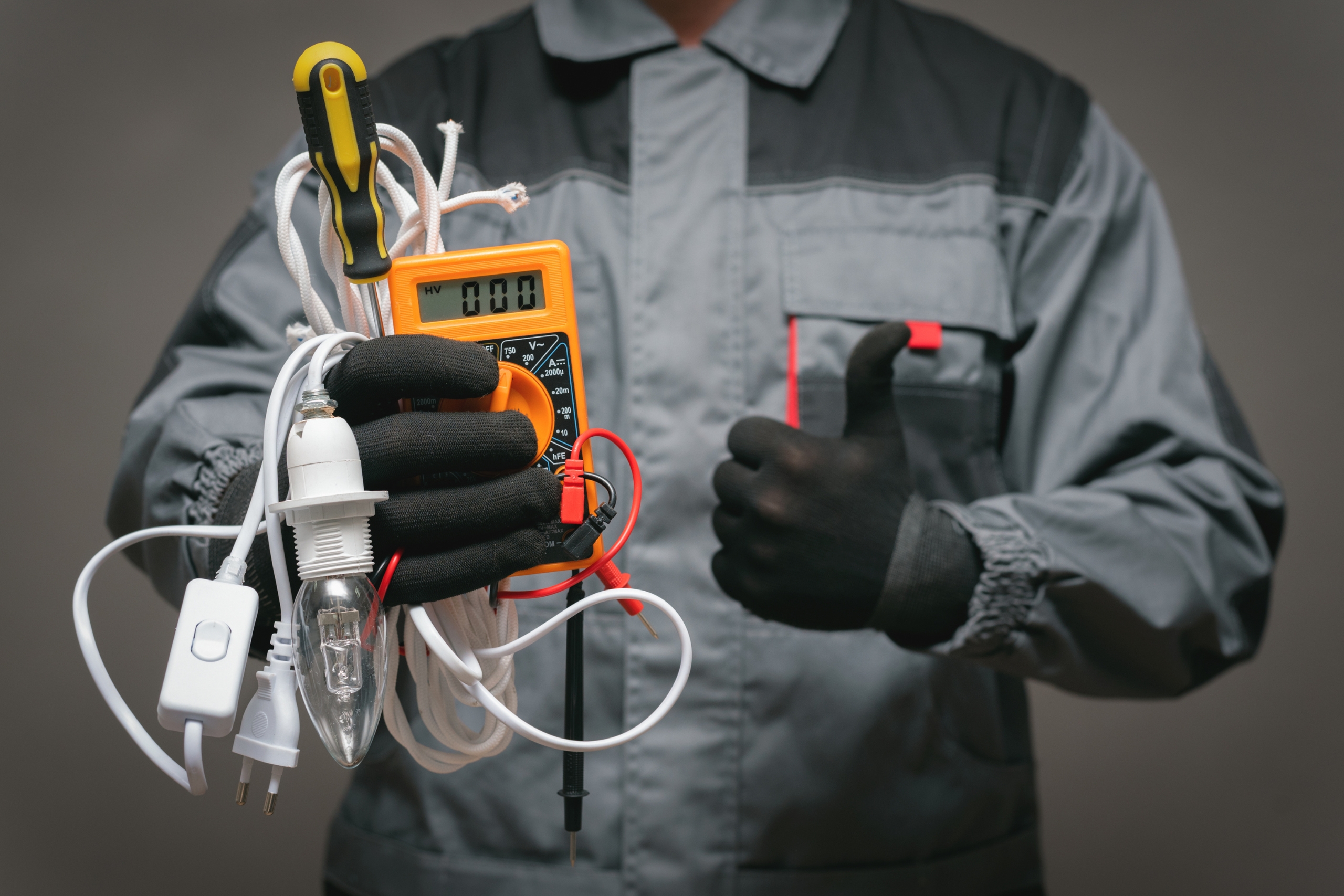 Top Reasons Why Home Owners Call A 24-Hour Emergency Electrician